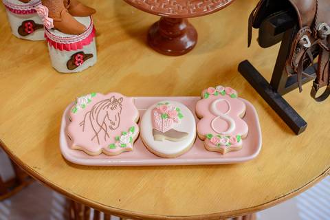 

kikarodrigues, fotografo, eventos, guarulhos, festa, infantil, aniversario, ana castela, buffet, criança, bebê, guarulhos, rosa, marrom, dourado, boiadeira, família, espontâneas, documental, alegria'