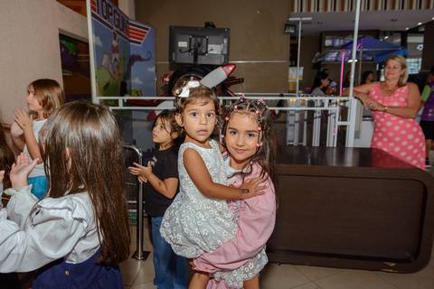 

kikarodrigues, fotografo, eventos, guarulhos, festa, infantil, aniversario, ana castela, buffet, criança, bebê, guarulhos, rosa, marrom, dourado, boiadeira, família, espontâneas, documental, alegria'