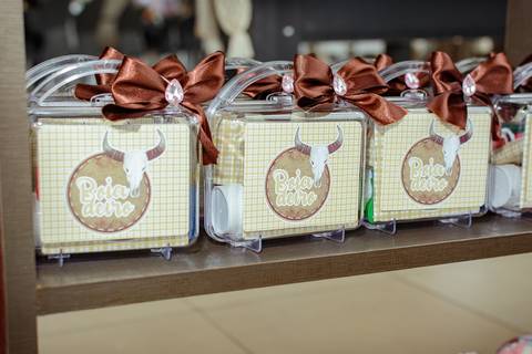 

kikarodrigues, fotografo, eventos, guarulhos, festa, infantil, aniversario, ana castela, buffet, criança, bebê, guarulhos, rosa, marrom, dourado, boiadeira, família, espontâneas, documental, alegria'