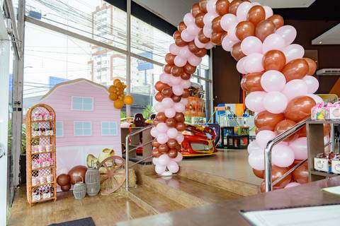 

kikarodrigues, fotografo, eventos, guarulhos, festa, infantil, aniversario, ana castela, buffet, criança, bebê, guarulhos, rosa, marrom, dourado, boiadeira, família, espontâneas, documental, alegria'