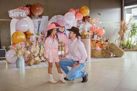 

kikarodrigues, fotografo, eventos, guarulhos, festa, infantil, aniversario, ana castela, buffet, criança, bebê, guarulhos, rosa, marrom, dourado, boiadeira, família, espontâneas, documental, alegria'