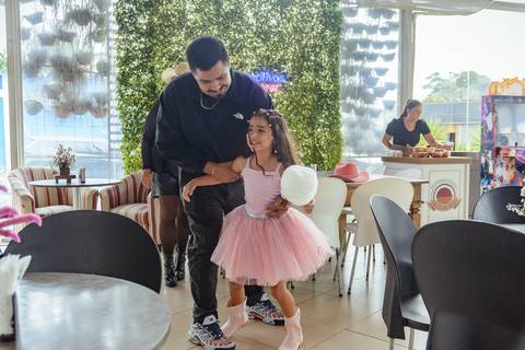 

kikarodrigues, fotografo, eventos, guarulhos, festa, infantil, aniversario, ana castela, buffet, criança, bebê, guarulhos, rosa, marrom, dourado, boiadeira, família, espontâneas, documental, alegria'