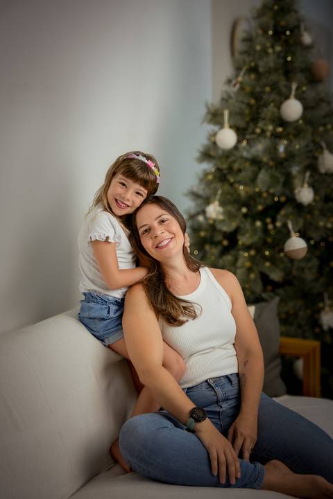 kikarodrigues-guarulhos-ensaio-natal-estudio-marrom-classico-boho-luxo-elegante-preto-branco-familia-bebe-crianca-papainoel-presente'