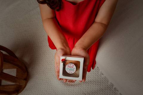 kikarodrigues-guarulhos-ensaio-natal-estudio-marrom-classico-boho-luxo-elegante-preto-branco-familia-bebe-crianca-papainoel-presente'