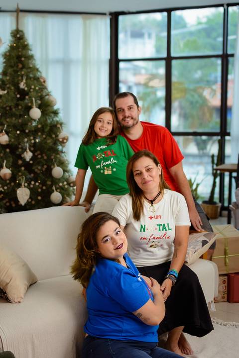 kikarodrigues-guarulhos-ensaio-natal-estudio-marrom-classico-boho-luxo-elegante-preto-branco-familia-bebe-crianca-papainoel-presente'