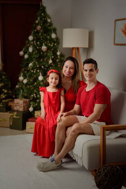 kikarodrigues-guarulhos-ensaio-natal-estudio-marrom-classico-boho-luxo-elegante-preto-branco-familia-bebe-crianca-papainoel-presente'