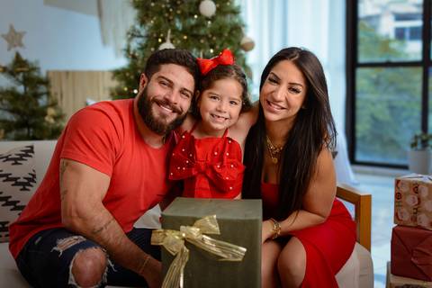 kikarodrigues-guarulhos-ensaio-natal-estudio-marrom-classico-boho-luxo-elegante-preto-branco-familia-bebe-crianca-papainoel-presente'