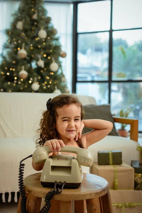 kikarodrigues-guarulhos-ensaio-natal-estudio-marrom-classico-boho-luxo-elegante-preto-branco-familia-bebe-crianca-papainoel-presente'