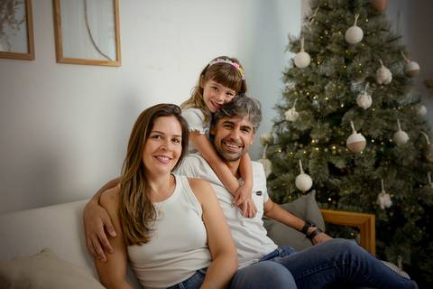 kikarodrigues-guarulhos-ensaio-natal-estudio-marrom-classico-boho-luxo-elegante-preto-branco-familia-bebe-crianca-papainoel-presente'