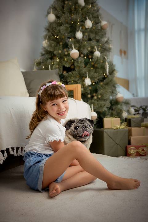 kikarodrigues-guarulhos-ensaio-natal-estudio-marrom-classico-boho-luxo-elegante-preto-branco-familia-bebe-crianca-papainoel-presente'