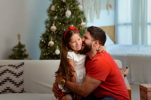 kikarodrigues-guarulhos-ensaio-natal-estudio-marrom-classico-boho-luxo-elegante-preto-branco-familia-bebe-crianca-papainoel-presente'