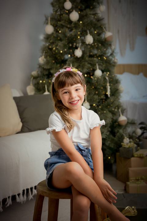 kikarodrigues-guarulhos-ensaio-natal-estudio-marrom-classico-boho-luxo-elegante-preto-branco-familia-bebe-crianca-papainoel-presente'