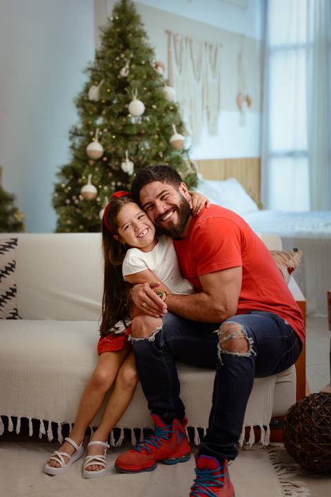 kikarodrigues-guarulhos-ensaio-natal-estudio-marrom-classico-boho-luxo-elegante-preto-branco-familia-bebe-crianca-papainoel-presente'