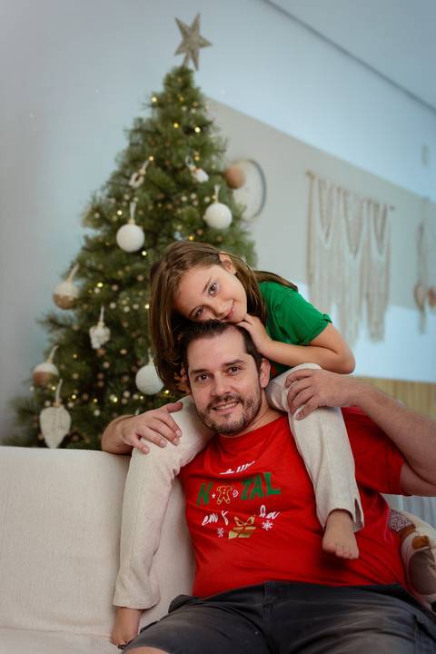 kikarodrigues-guarulhos-ensaio-natal-estudio-marrom-classico-boho-luxo-elegante-preto-branco-familia-bebe-crianca-papainoel-presente'