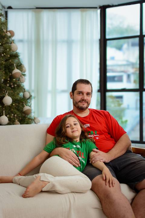 kikarodrigues-guarulhos-ensaio-natal-estudio-marrom-classico-boho-luxo-elegante-preto-branco-familia-bebe-crianca-papainoel-presente'