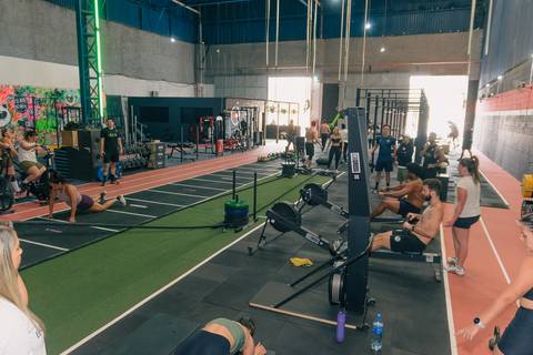 kikarodrigues-evento-guarulhos-mairipora-hyrox-crossfit-bemestar-saude-terrapreta-box-cross-inauguracao-aula'