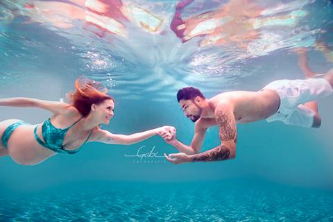 Ensaio Underwater Casal Vãnia e THiago 
Fotografia na Piscina
Figurino azul
Maquiagem à prova d´água
Fotógrafa Gabriella Arruda
Estúdio Gabi Fotografia
São Paulo - SP'