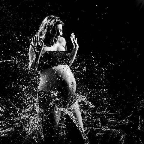 Ensaio Splash Gestante Alessandra
Fotografia Criativa em Estúdio 
Ensaio diferente com água
Maquiagem à prova d´água
Fotógrafa Gabriella Arruda
Estúdio Gabi Fotografia
São Paulo - SP
www.gabi.fot.br'