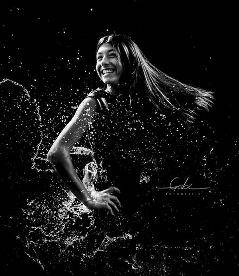 Ensaio Splash Fifteen  Giovanna
Fotografia Criativa em Estúdio 
Ensaio quinze anos com água
debutante
Maquiagem à prova d´água
Fotógrafa Gabriella Arruda
Estúdio Gabi Fotografia
São Paulo - SP
www.gabi.fot.br'