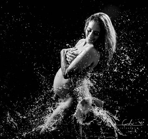 Ensaio Splash Gestante Elida
Fotografia Criativa em Estúdio 
Ensaio gravida nua com água
Maquiagem à prova d´água
Fotógrafa Gabriella Arruda
Estúdio Gabi Fotografia
São Paulo - SP
www.gabi.fot.br'