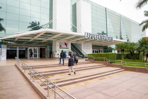 Registro Fotográfico de Feira no Expo Center Norte'