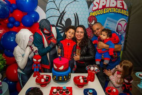 Foto-de-Aniversário-Infantil
'