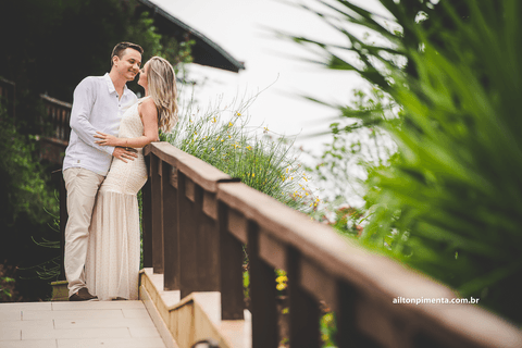 fotos de casal em pedra azul'