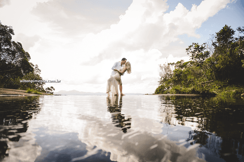 fotos românticas em pedra azul'