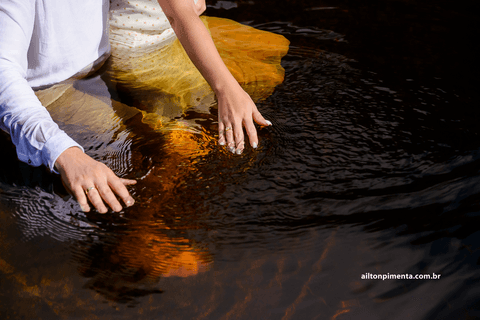 fotos de casal em cachoeira'