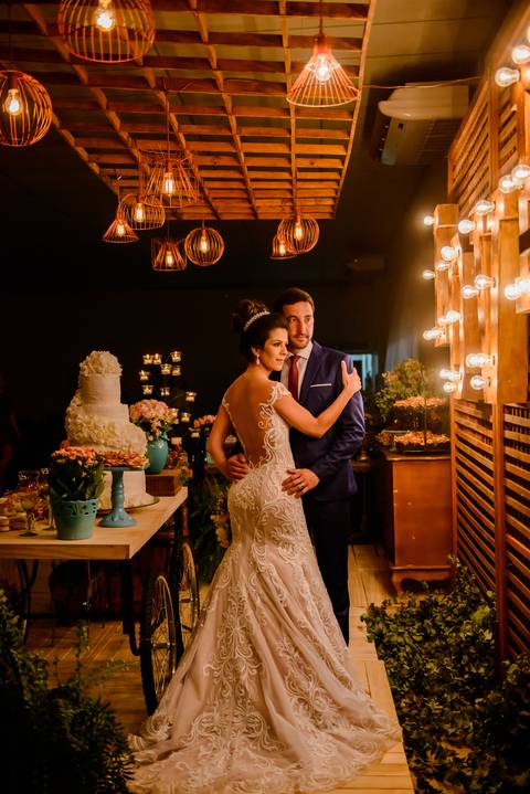 decoracao com luz de filamento'