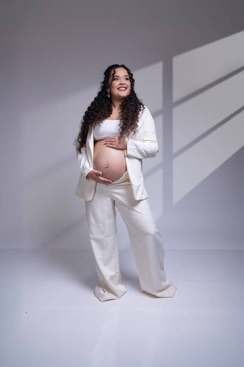 Ensaio fotográfico de gestante, Gravidiva, tentante, gravidez, ensaio sensual, gestante sensual, Estúdio fotográfico especializado em gestante, Ensaio fotográfico de gestante, book de gestante, Ensaio Gestante, Daniel Moura
'