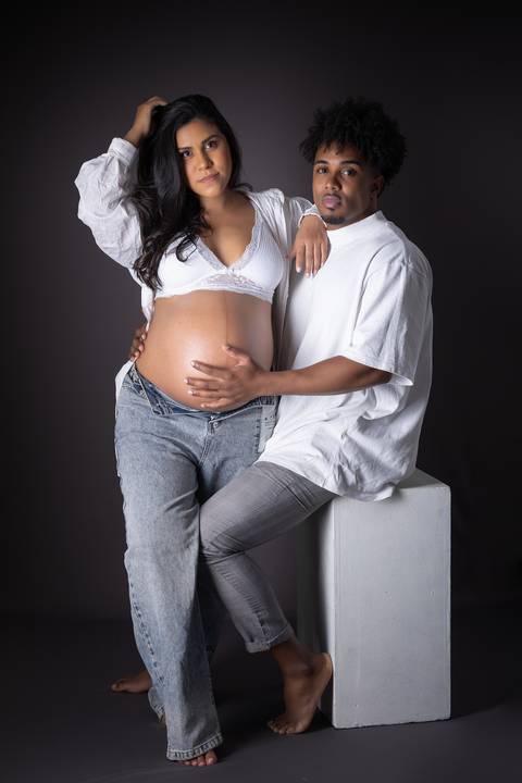 Ensaio fotográfico de gestante, Gravidiva, tentante, gravidez, ensaio sensual, gestante sensual, Estúdio fotográfico especializado em gestante, Ensaio fotográfico de gestante, book de gestante, Ensaio Gestante, Daniel Moura
'