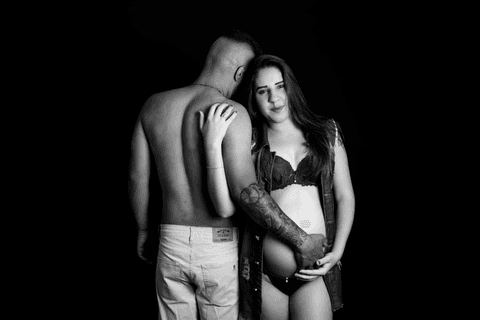 A importância do ensaio gestante feito no estúdio em tempo de Covid 19, '