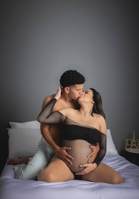 Ensaio fotográfico de gestante, Gravidiva, tentante, gravidez, ensaio sensual, gestante sensual, Estúdio fotográfico especializado em gestante, Ensaio fotográfico de gestante, book de gestante, Ensaio Gestante, Daniel Moura
Ensaio fotografico Gestante'