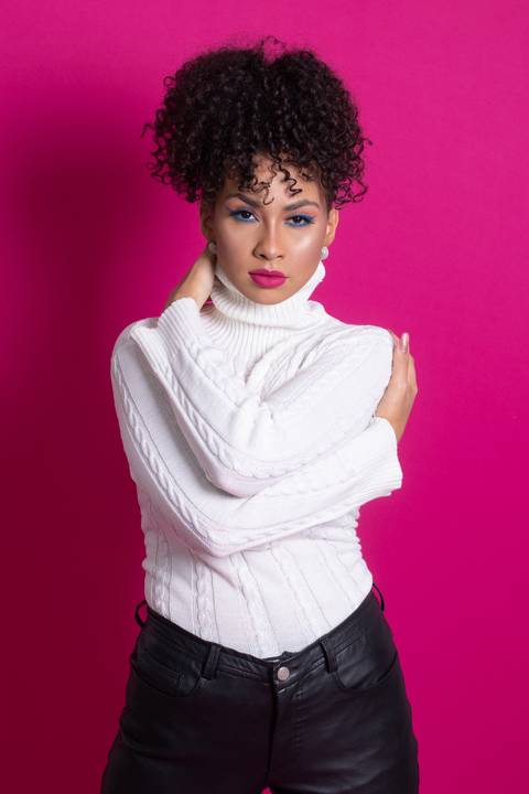 Book fotográfico, Book Modelo, Book Feminino, estúdio fotográfico, estúdio para book feminino, Books Fotográficos em estúdio, fotografia book feminino, book mulher, trintei, Book de aniversário
Estúdio fotográfico em Poá - Fotografo Daniel Moura'