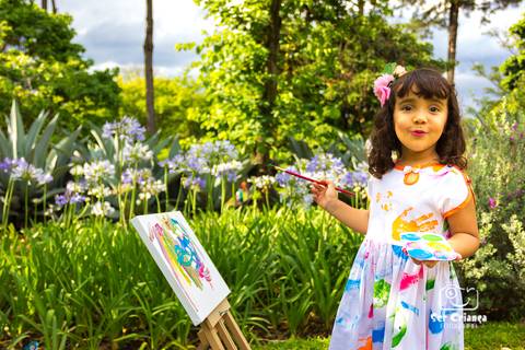 Fazendo biquinho para o fotografo'