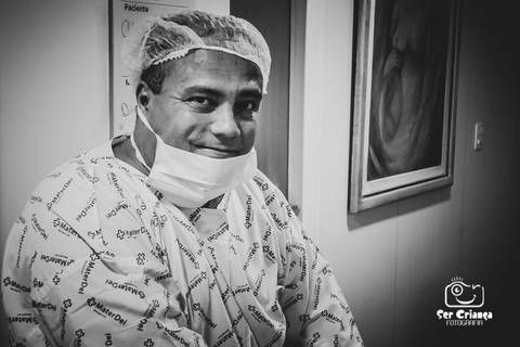 Papai se arrumando para o nascimento de Pedro'