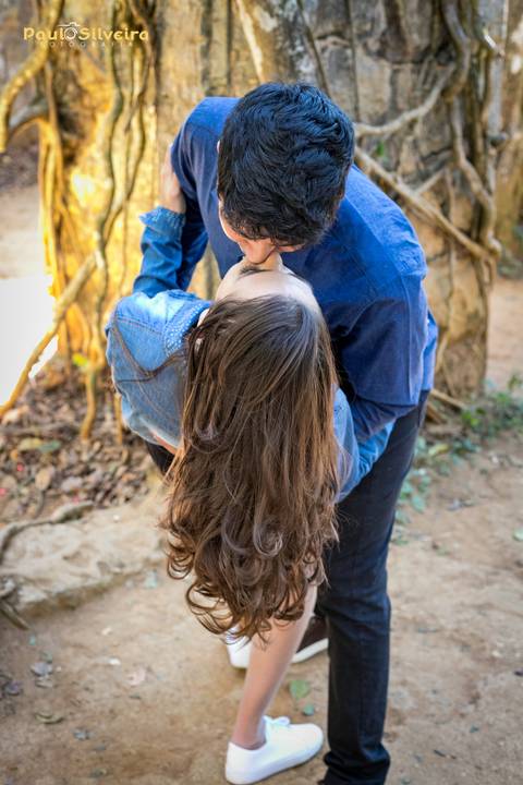 luana e tales poços de caldas-ensaio fotográfico-cascata das antas - casal em meio a ruínas - cenário maravilhoso'