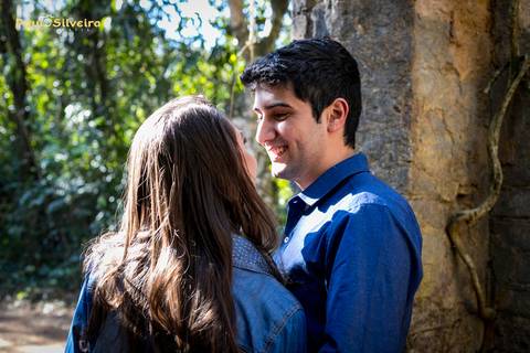 luana e tales poços de caldas-ensaio fotográfico-cascata das antas - casal em meio a ruínas - cenário maravilhoso'