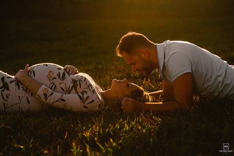 fotos de gestante no por do sol'