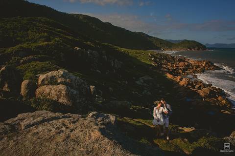 melhores praias para ensaio na guarda do embaú'
