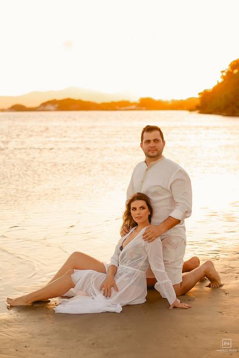 book de casal na guarda do embaú'