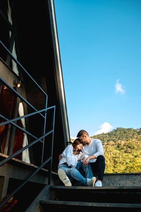 momentos inesquecíveis na varanda da cabana'