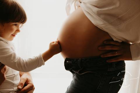 foto grávida com a filha '