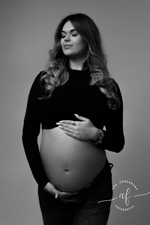 Fotos grávida em preto e branco'