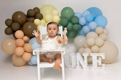fotógrafo infantil para Smash the Cake em vila nova de gaia'