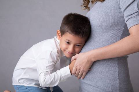 amor de irmão em ensaio gestante Brasília'