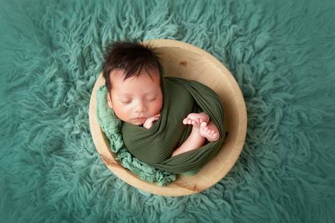 Flokaty verde em ensaio newborn '