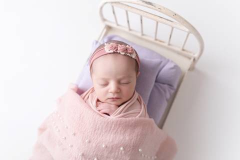 Newborn caminha lilás e rosa, ensaio menina '