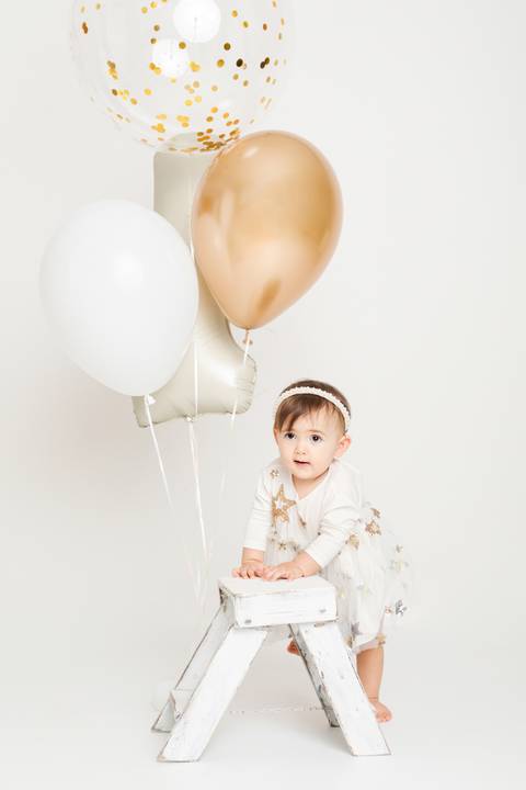 Smash the cake minimalista menina dourado e branco'